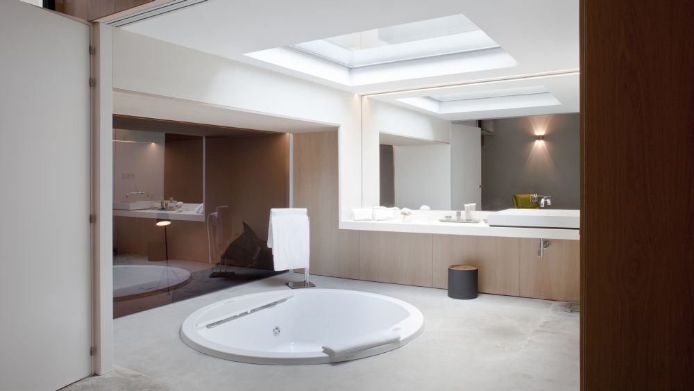 jacuzzi